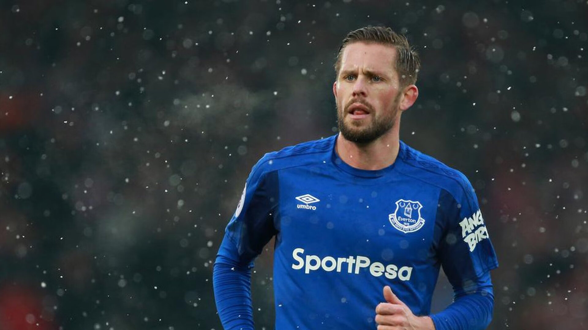 俱乐部青训人才流失严重，职业俱乐部青训梯队完整