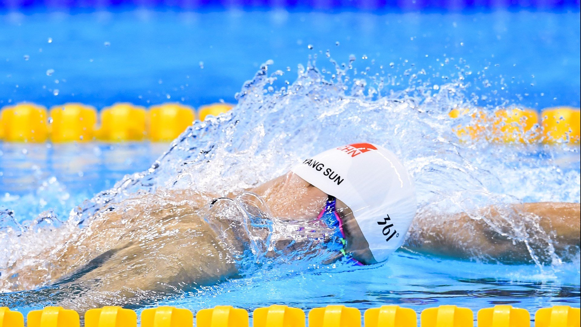 莱比锡红牛保持高节奏压迫展现侵略性，莱比锡红牛算豪门吗